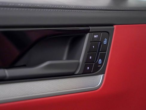 New 2026 Porsche Cayenne Coupe image 22