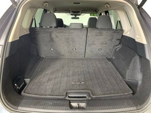 Used 2025 Nissan Rogue SV AWD/4WD image 23