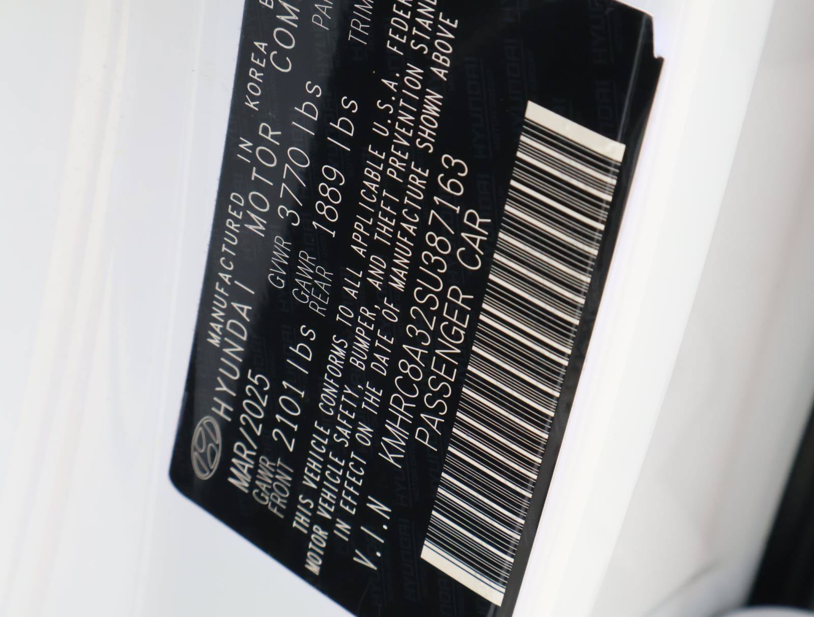 Used 2025 Hyundai Venue Limited FWD image 20