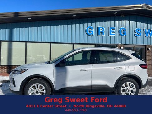 New 2026 Ford Escape Active w/ Tech Pack #1 AWD/4WD image 1