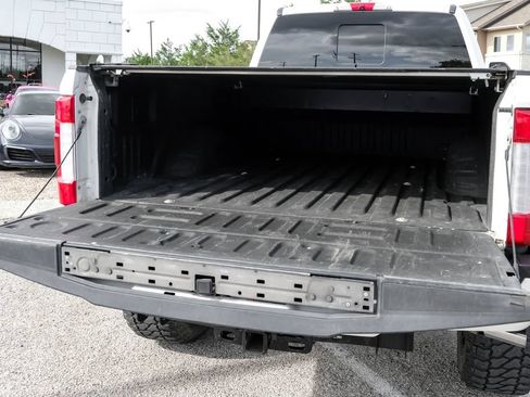 Used 2019 Ford F250 Platinum w/ Platinum Ultimate Package AWD/4WD image 60