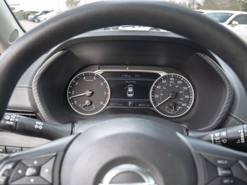 Used 2023 Nissan Sentra SV image 19