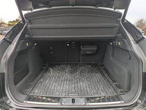 Used 2025 Jaguar F-PACE R-Dynamic S image 16