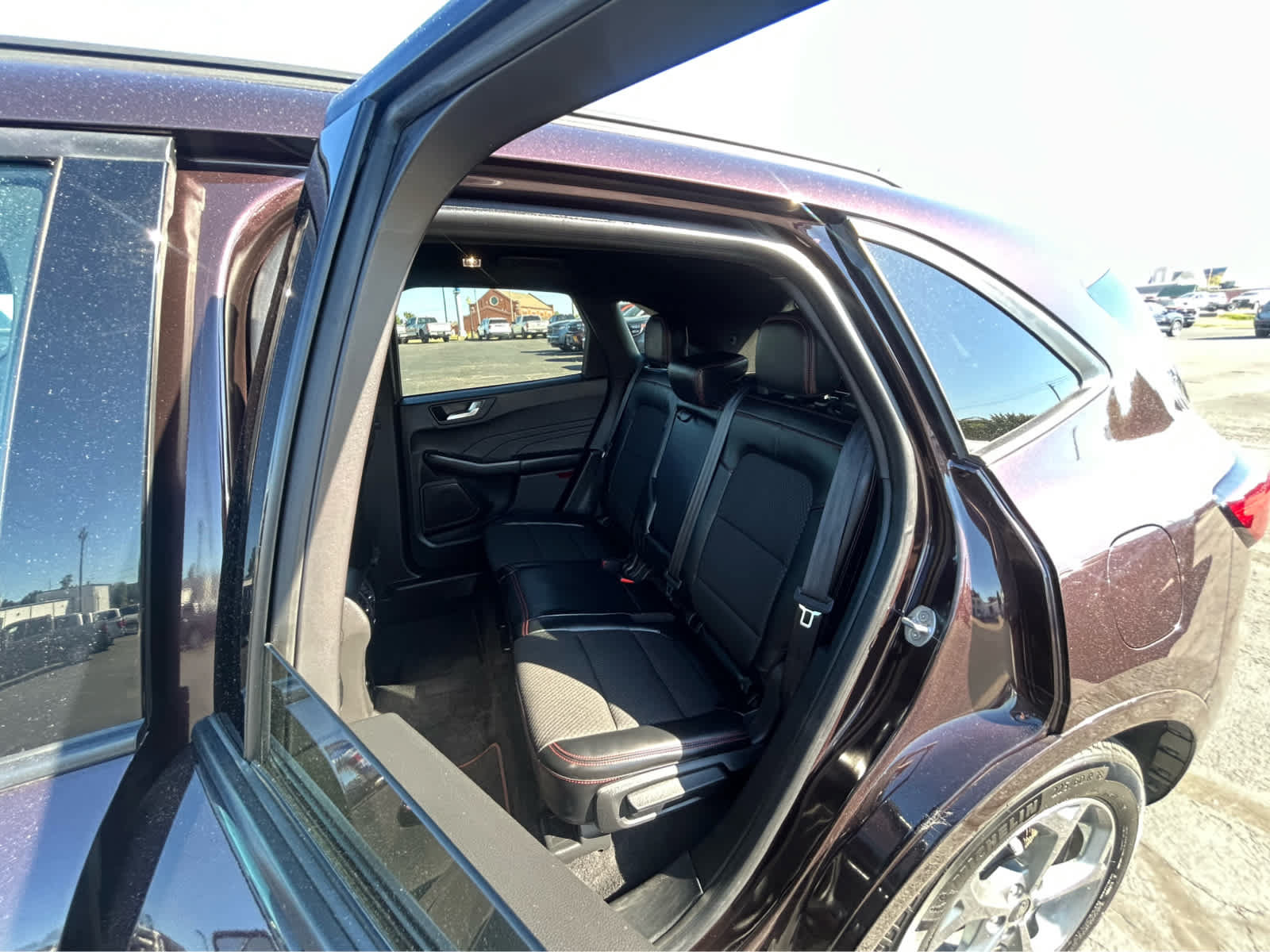 Used 2023 Ford Escape ST-Line w/ Tech Pack #1 FWD image 11