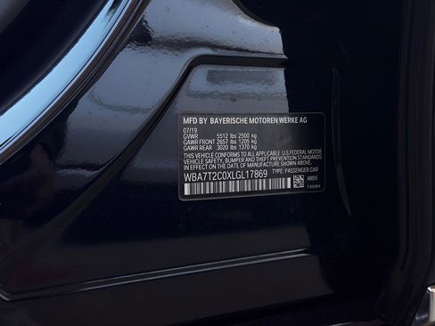 Used 2020 BMW 740i w/ Premium Package image 30