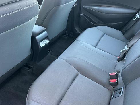Used 2024 Toyota Corolla LE w/ LE Convenience Package FWD image 4