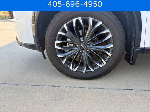 Used 2024 Nissan Rogue Platinum FWD image 30