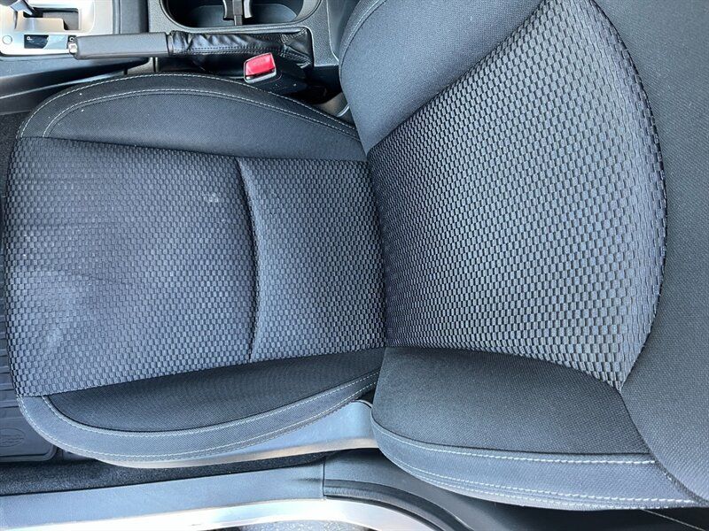 Used 2018 Subaru Forester 2.5i Premium AWD/4WD image 39