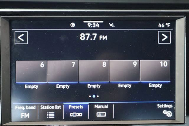 Used 2021 Volkswagen Jetta R-Line w/ R-Line Cold Weather Package FWD image 30