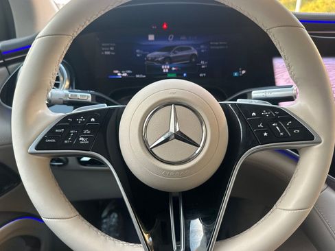 Certified 2023 Mercedes-Benz EQS 580 4MATIC SUV image 24