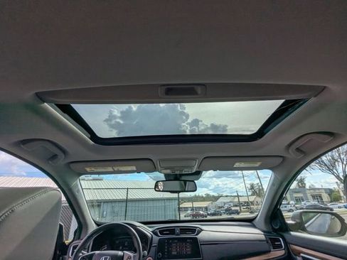 Used 2019 Honda CR-V Touring image 17