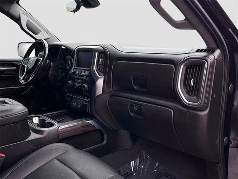 Used 2022 Chevrolet Silverado 1500 LTZ w/ Technology Package image 31