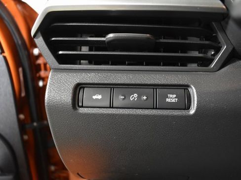 Used 2020 Nissan Altima 2.0 SR image 14