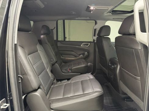 Used 2019 GMC Yukon XL Denali w/ Denali Ultimate Package image 16