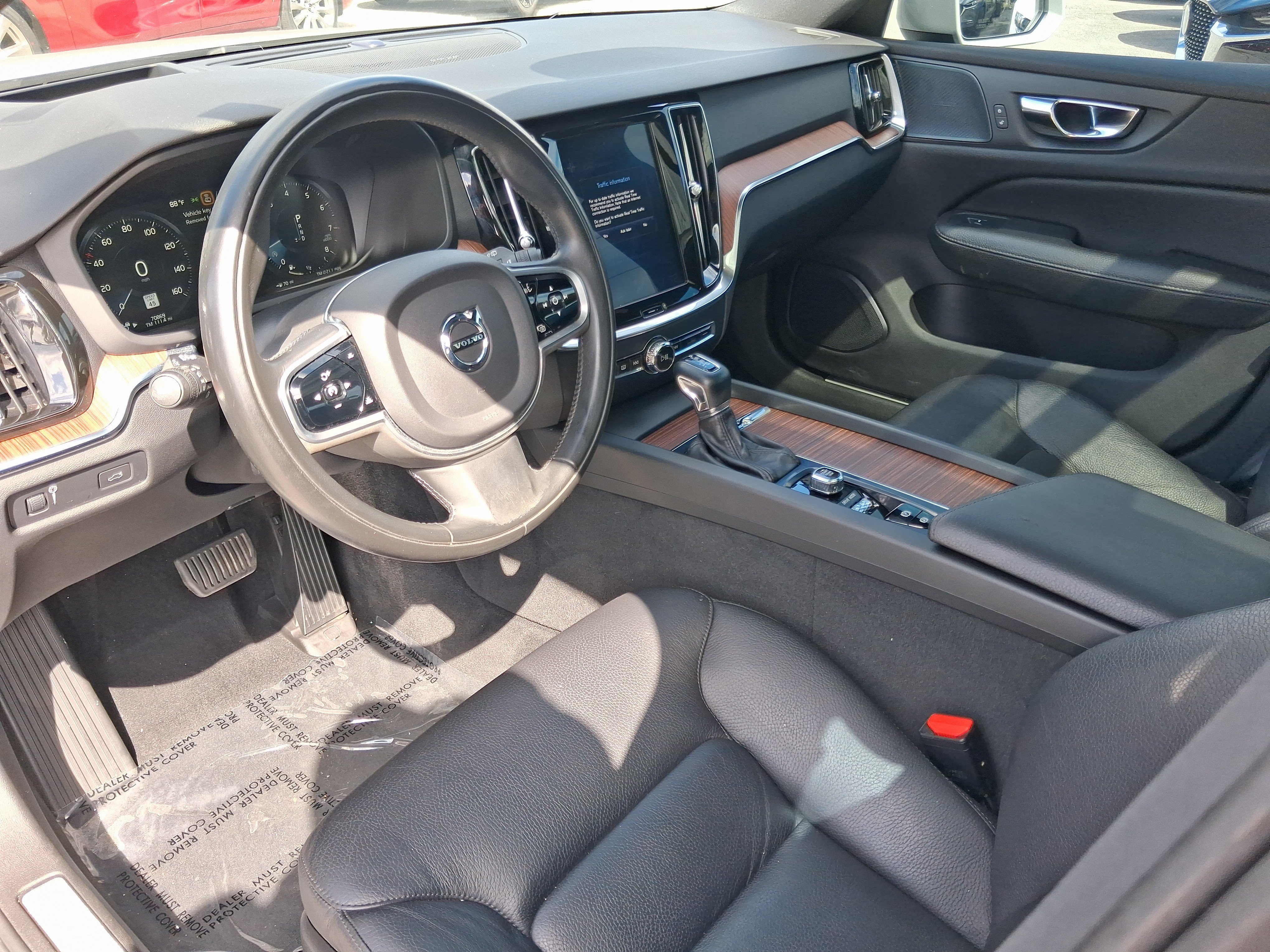 Used 2020 Volvo V60 T5 Momentum FWD image 10