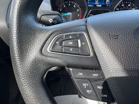 Used 2018 Ford Escape SE image 21