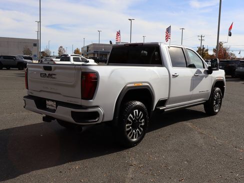 New 2026 GMC Sierra 3500 Denali Ultimate image 4