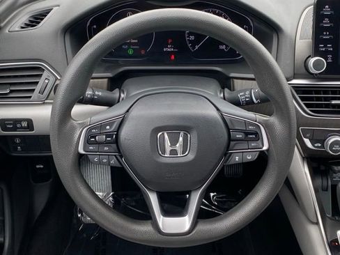 Used 2018 Honda Accord EX image 10