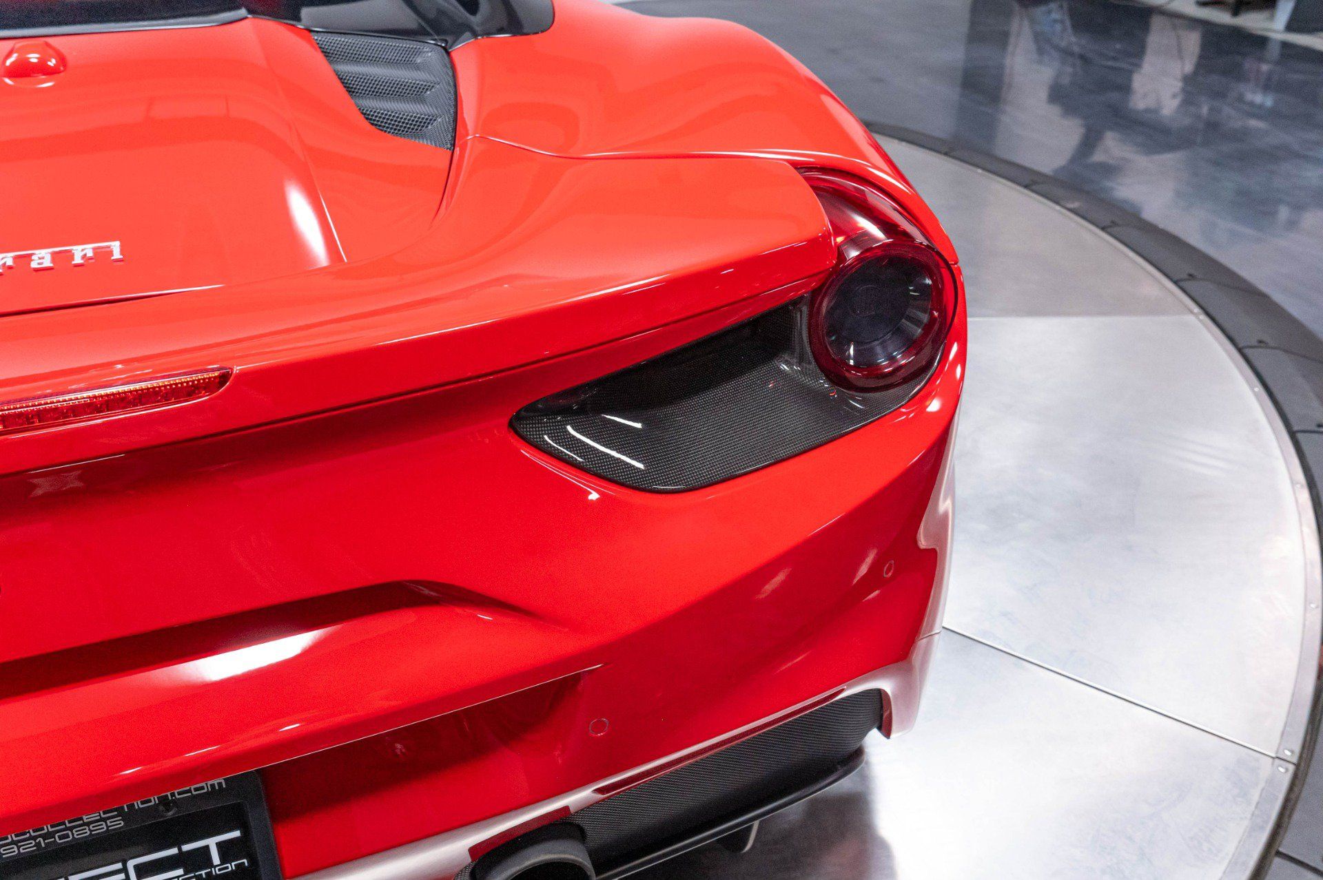 Used 2018 Ferrari 488 Spider RWD image 60