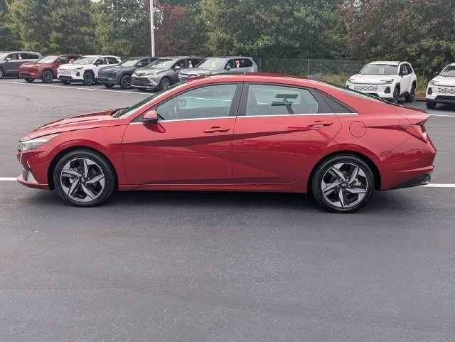 Used 2023 Hyundai Elantra Limited FWD image 7