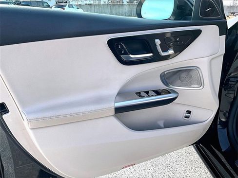 Used 2022 Mercedes-Benz C 300 4MATIC Sedan image 9