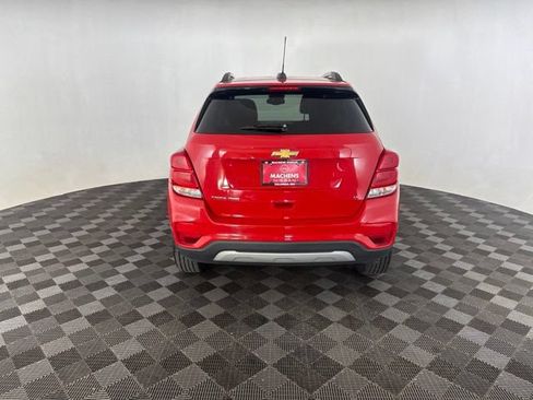 Used 2018 Chevrolet Trax LT w/ Sun & Sound Package AWD/4WD image 6