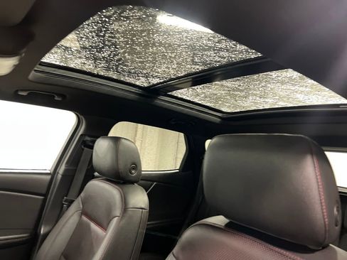 Certified 2023 Chevrolet Blazer RS w/ Driver Confidence II Package image 28