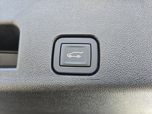 New 2026 GMC Acadia Denali Ultimate AWD/4WD image 9