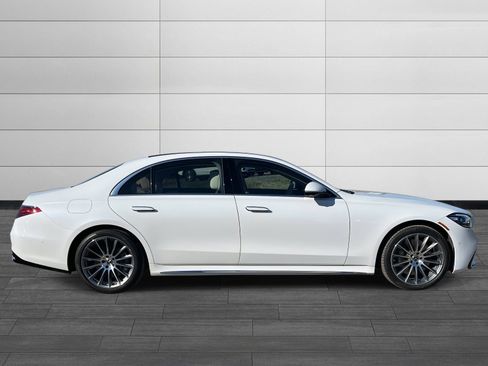 Certified 2025 Mercedes-Benz S 580 4MATIC Sedan image 2