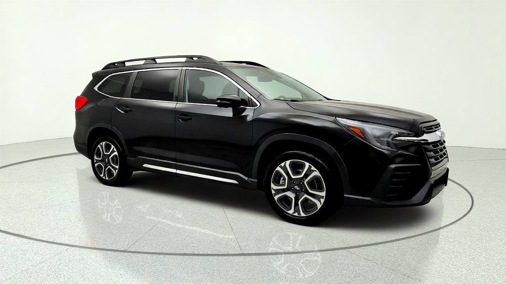 Used 2023 Subaru Ascent Limited AWD/4WD image 3