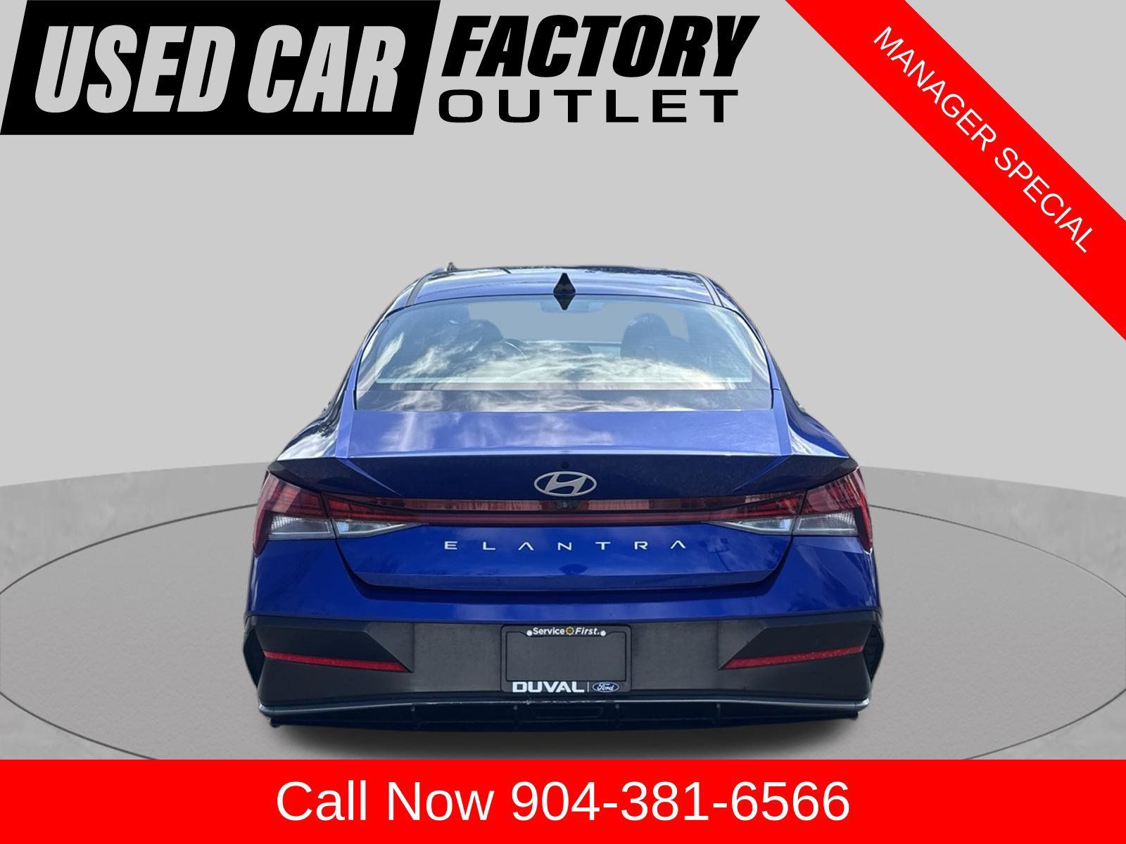 Used 2025 Hyundai Elantra SEL FWD image 7