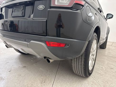 Used 2018 Land Rover Range Rover Evoque SE image 20