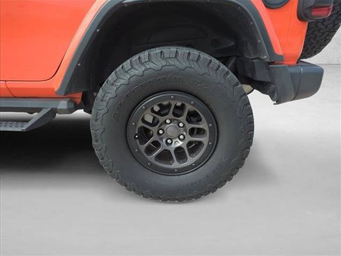 Used 2023 Jeep Wrangler Unlimited Rubicon w/ Xtreme 35 Tire Package AWD/4WD image 30