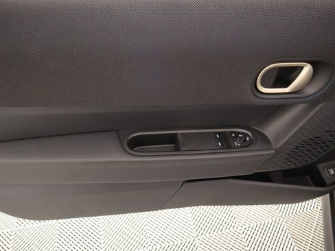 New 2025 MINI Cooper 2-Door Hardtop image 15