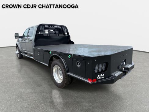 Used 2026 RAM 5500 4x4 Crew Cab w/ Laramie Trim Package image 3
