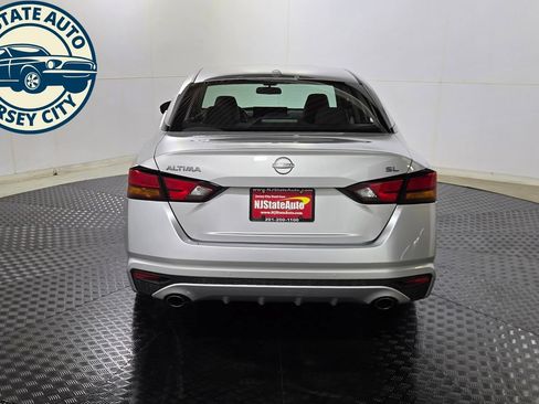 Used 2023 Nissan Altima 2.5 SL FWD image 6