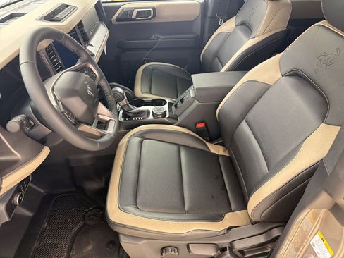 New 2026 Ford Bronco Big Bend w/ Black Diamond Package AWD/4WD image 5