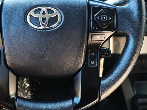 Used 2022 Toyota Tacoma SR image 44