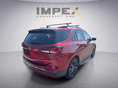 Used 2022 Chevrolet Equinox RS w/ LPO, Hit The Road Package FWD image 5