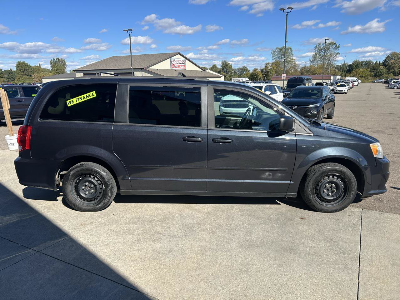 Used 2013 Dodge Grand Caravan SXT FWD image 4