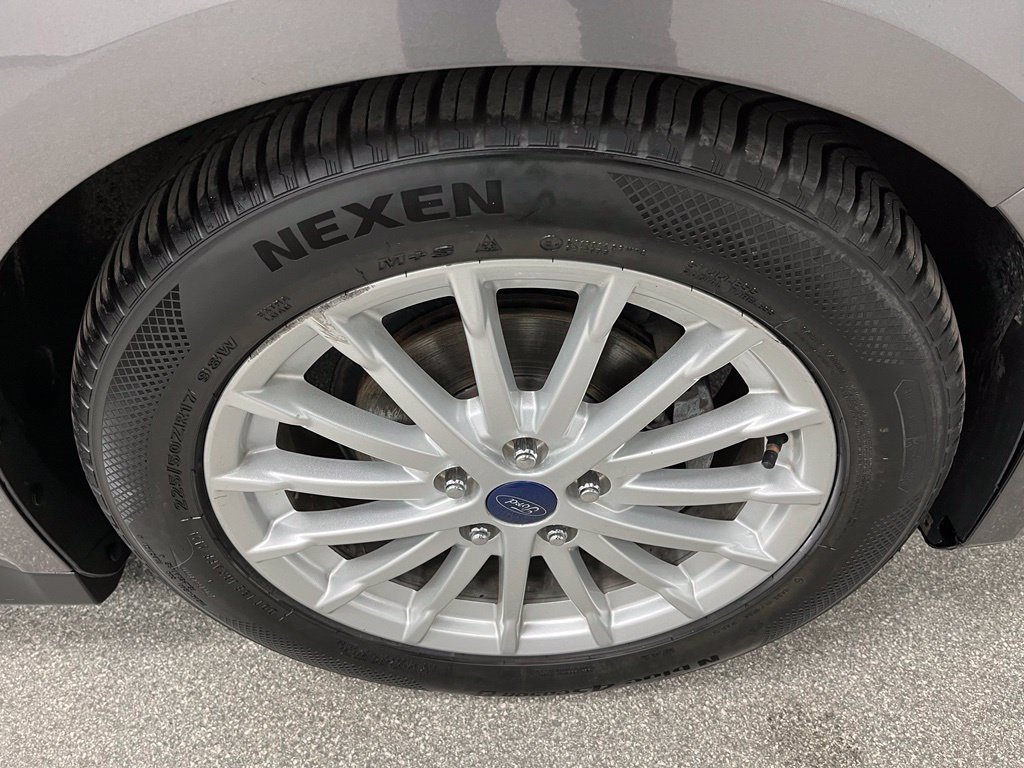 Used 2014 Ford C-MAX SEL w/ Equipment Group 302A FWD image 18