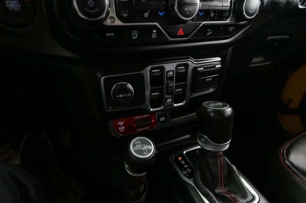 Used 2020 Jeep Wrangler Unlimited Rubicon w/ Quick Order Package 28Y Recon AWD/4WD image 30
