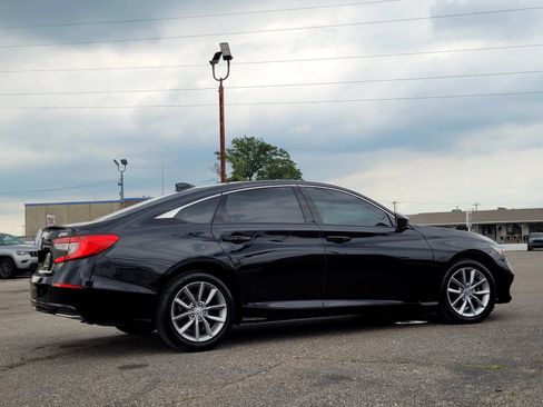 Used 2021 Honda Accord LX image 9