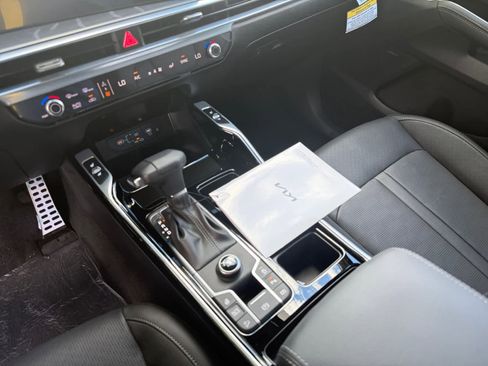 New 2026 Kia Sorento SX FWD image 18