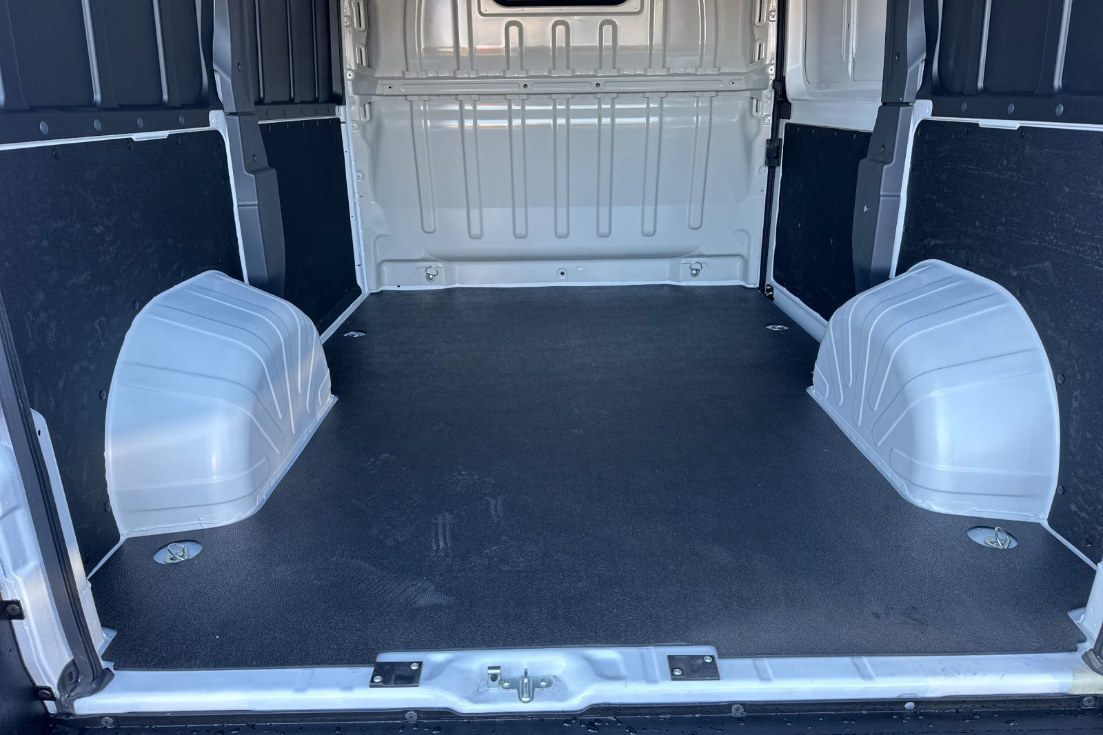New 2027 RAM ProMaster 1500 w/ Safety Group FWD image 14