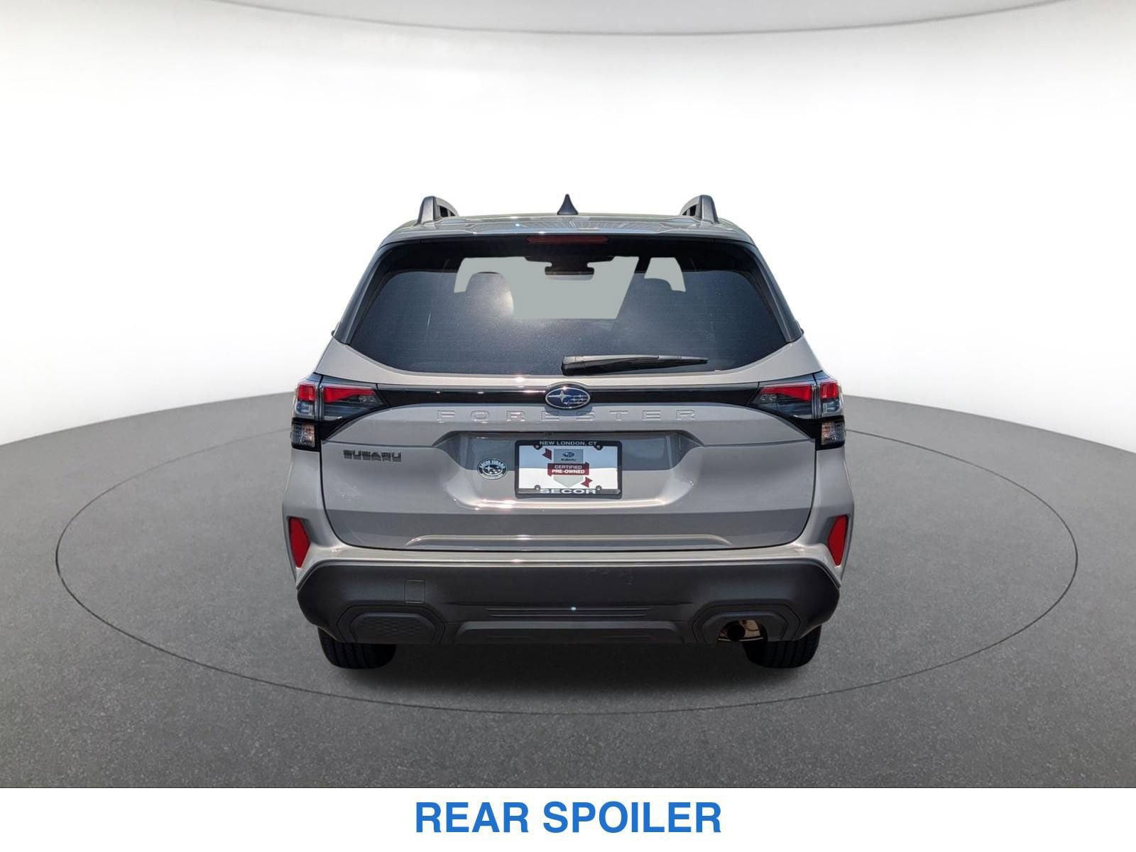 Used 2025 Subaru Forester Premium AWD/4WD image 8