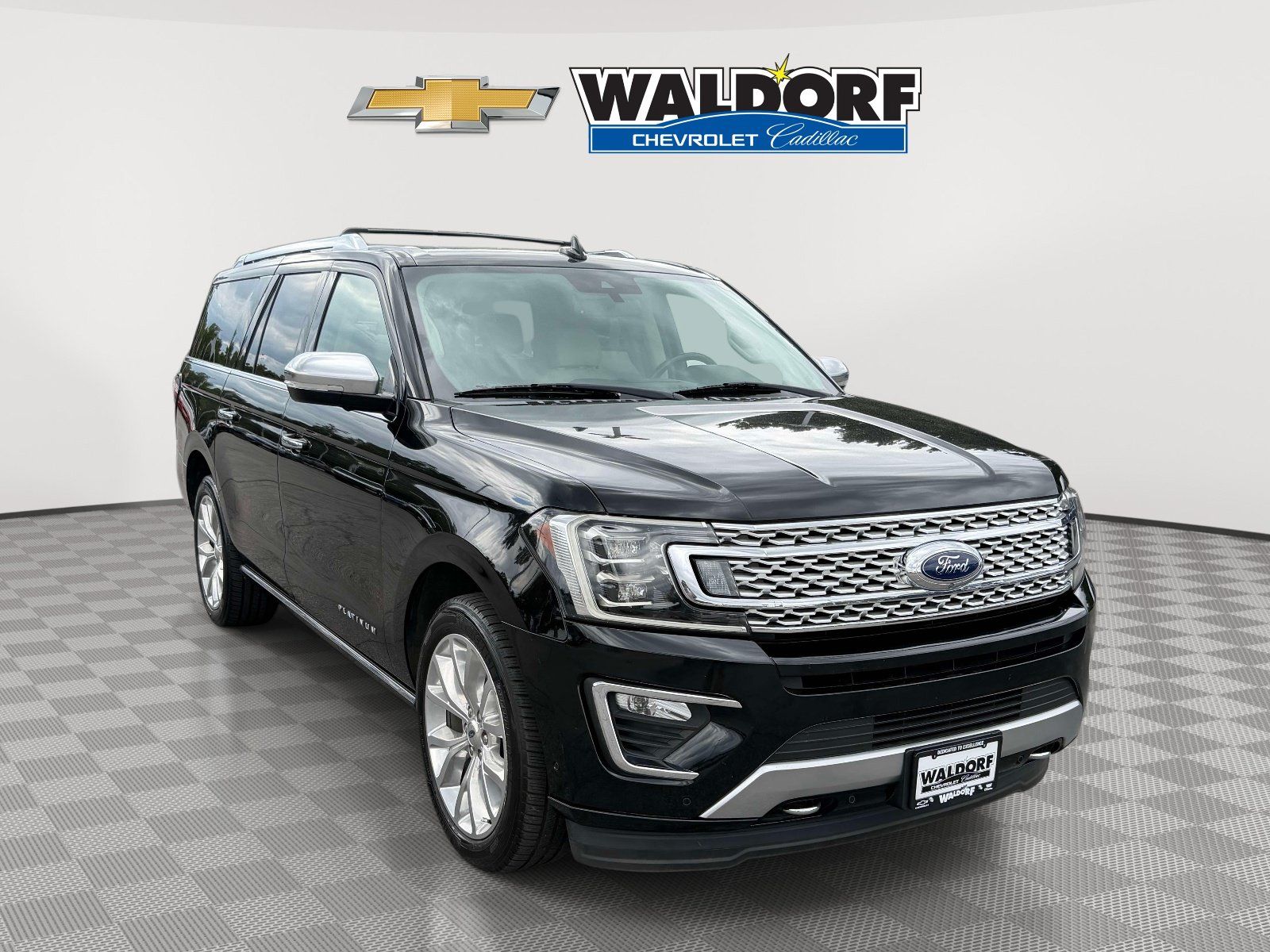 Used 2018 Ford Expedition Max Platinum AWD/4WD image 1