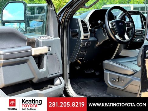 Used 2022 Ford F250 Lariat w/ Lariat Ultimate Package AWD/4WD image 8