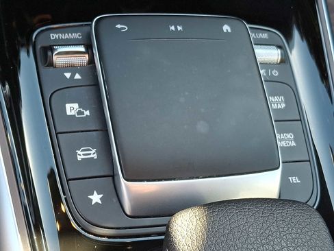 Certified 2022 Mercedes-Benz GLB 250 4MATIC image 20