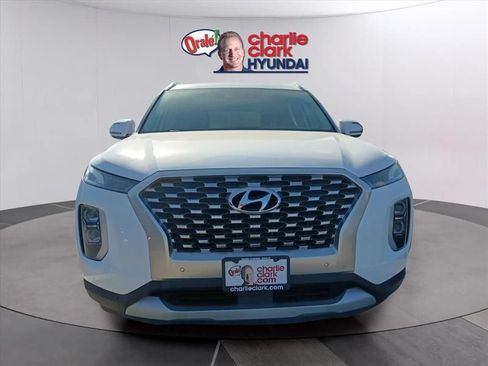 Used 2022 Hyundai Palisade SEL w/ Premium Package FWD image 5